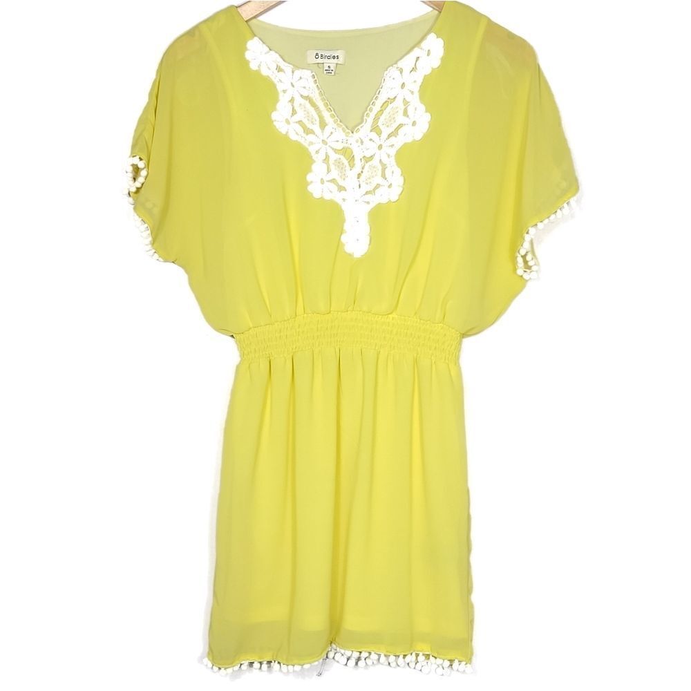 8 Birdies yellow lace Blouse women's size small